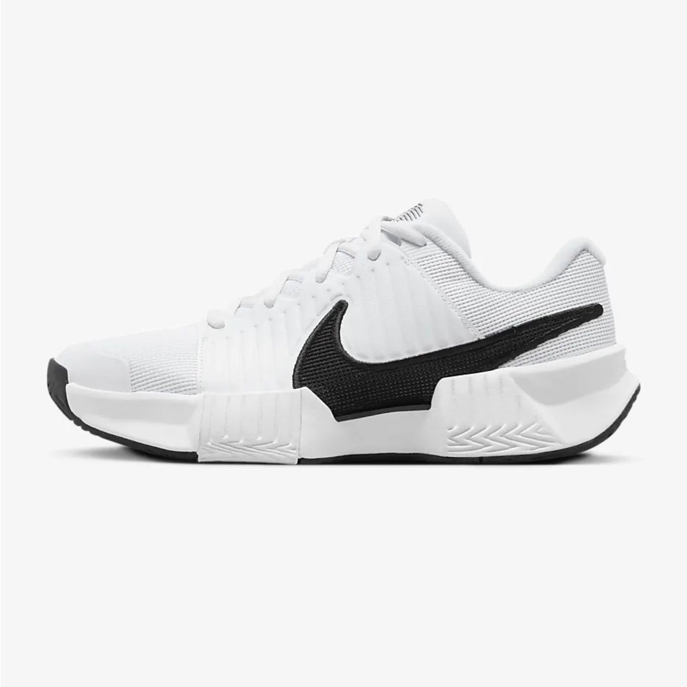 (NWT) Nike GP Challenge Pro Tennis Shoes